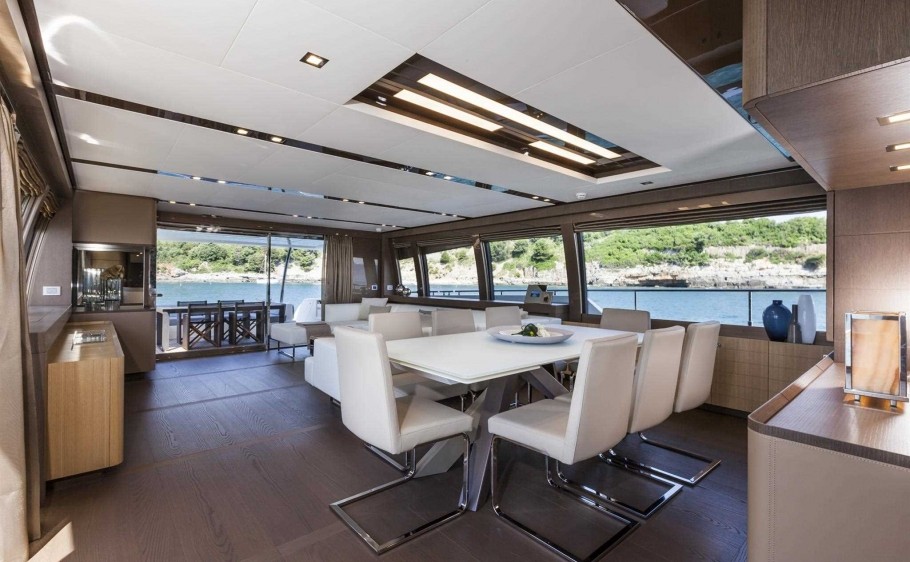 ALEKSANDRA-I-Ferretti-960-yacht-charter-4-910x562
