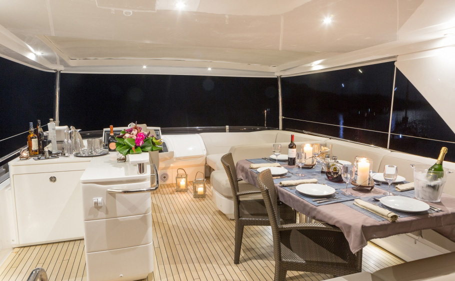 SHAWLIFE-Sundeck-910x562