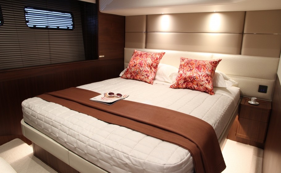 Starboard-Guest-Cabin-910x562